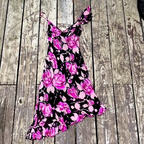 Beautiful Betsey Johnson midi  asymmetrical dress - Picture 4 of 6